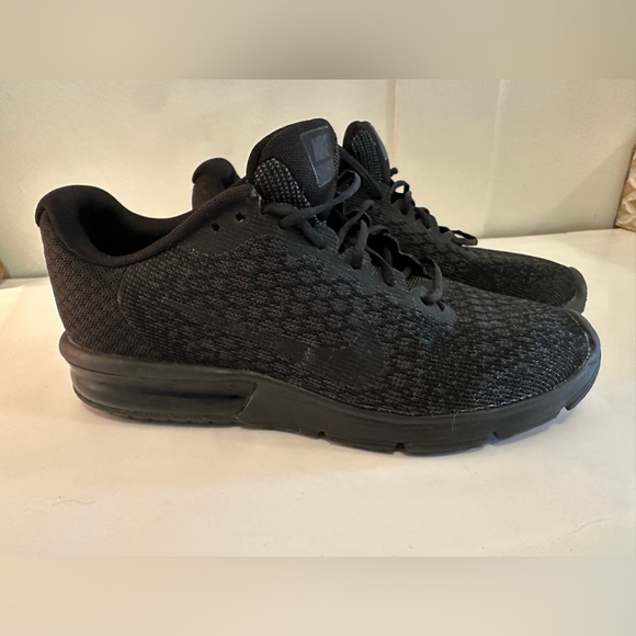 Nike women’s Airmax - size 7.5 - Picture 5 of 5